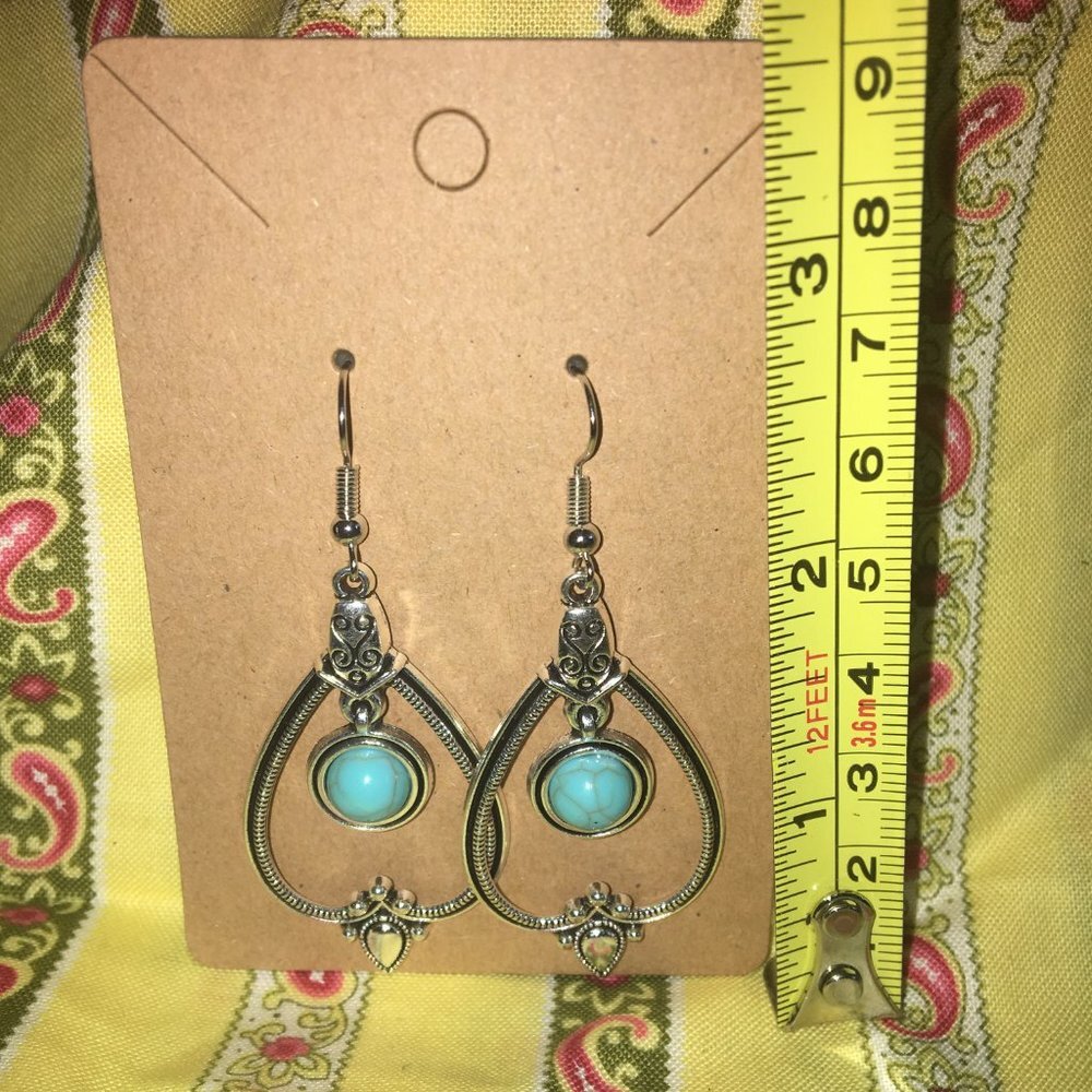 Vintage Inverted Heart Bohemian Blue Stone Drop Earring NWOT - Picture 5 of 6
